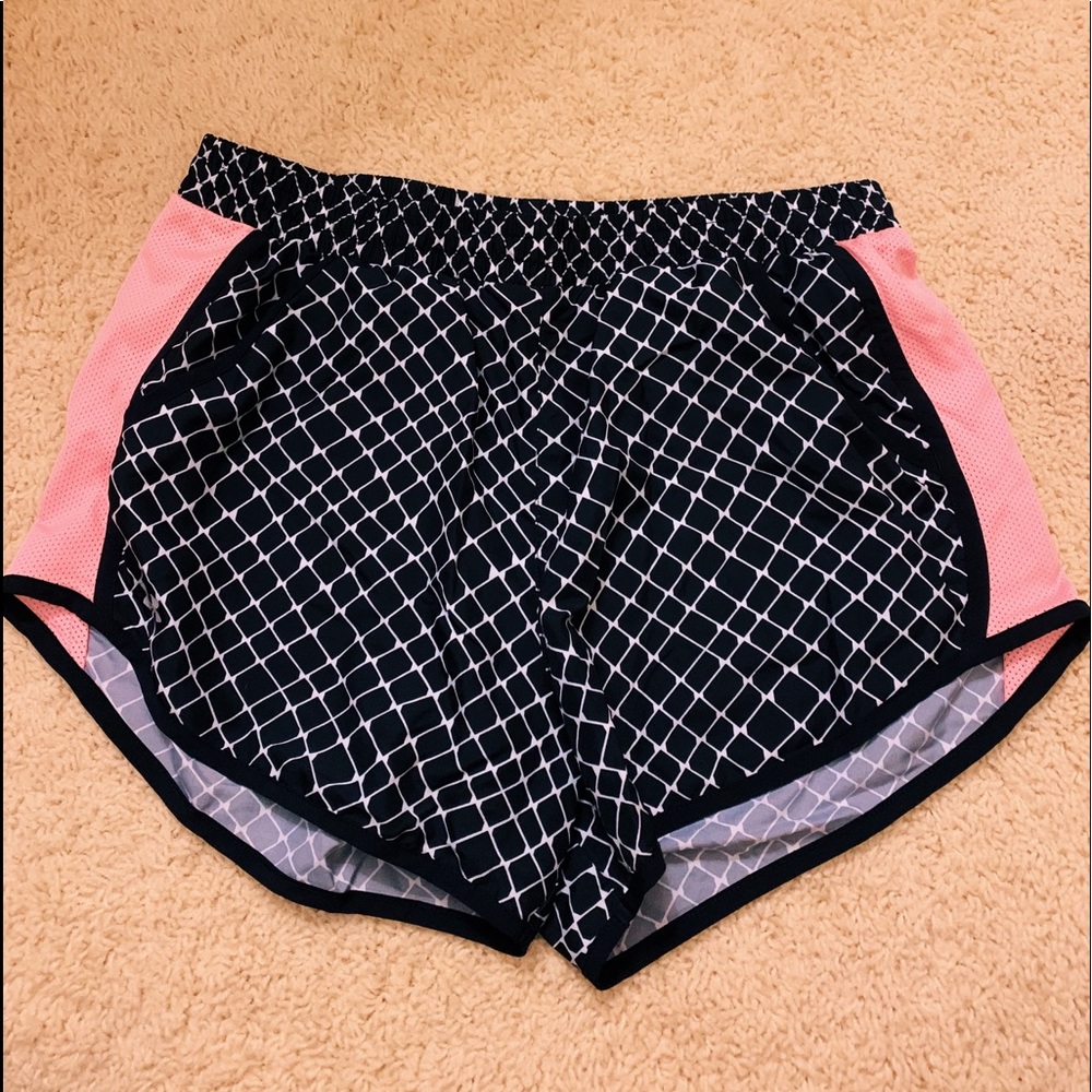 under armor patterned shorts